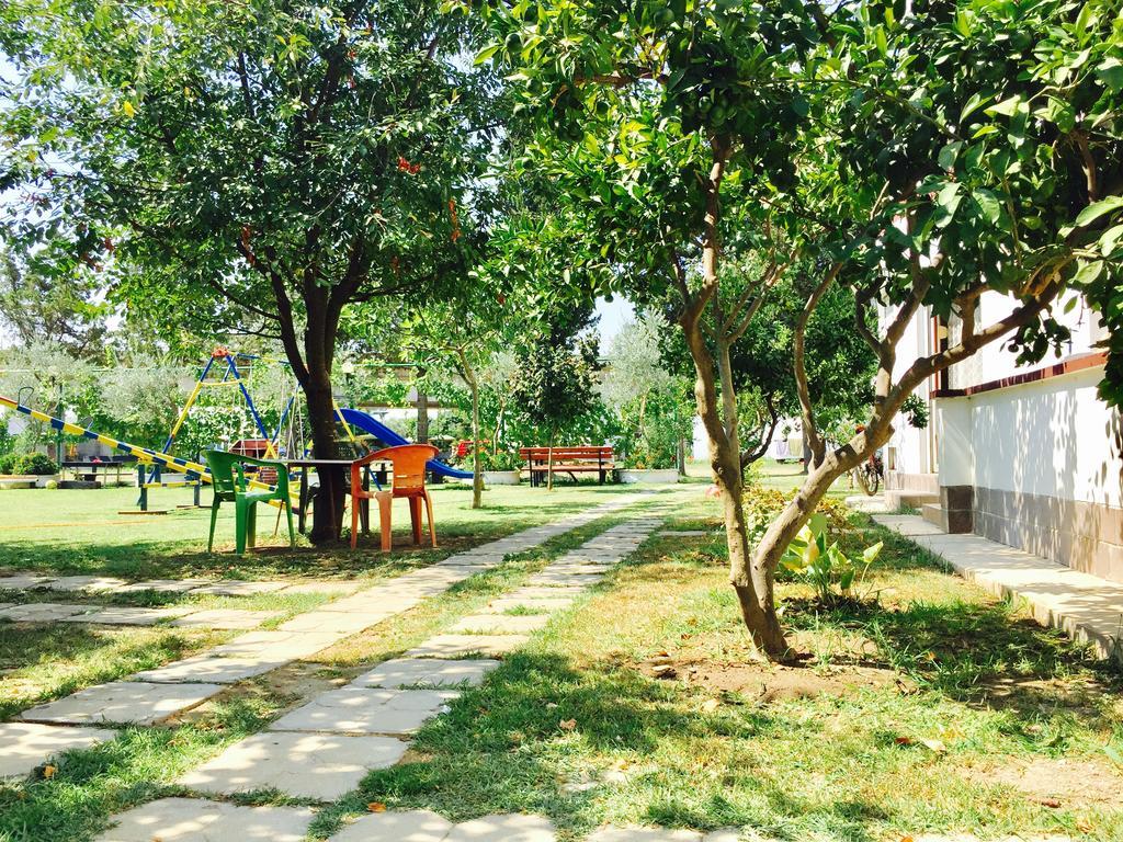 Apartments Flamingo Ulcinj Bagian luar foto